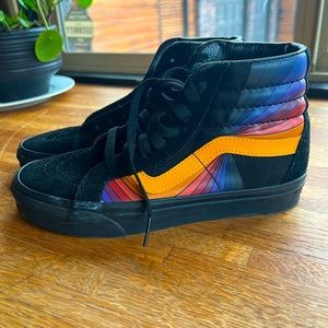 NEW Vans sk8-Hi refract wms 7.0 new never worn